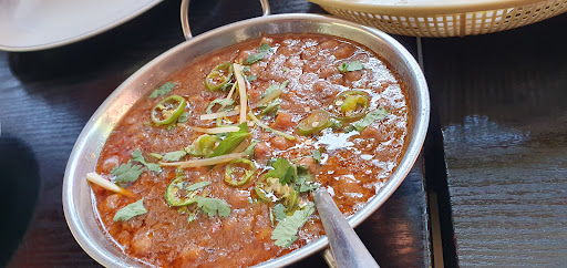 Photo of Royal Grill & Sweets - 21b Stratford Rd, Wolverton, Milton Keynes MK12 5LJ